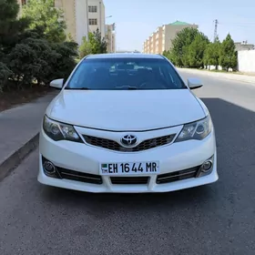 Toyota Camry 2013