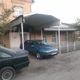 Opel Vectra 1990