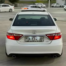 Toyota Camry 2016