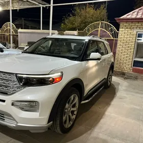 Ford Explorer 2021