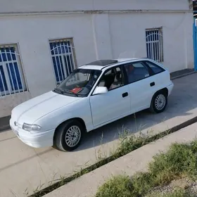 Opel Antara 1993