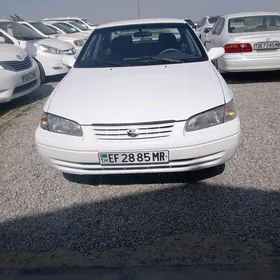 Toyota Camry 1998