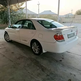 Toyota Camry 2004