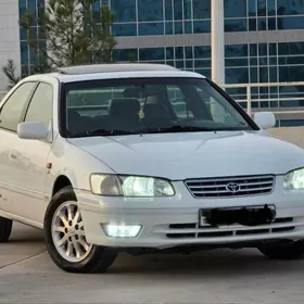 Toyota Camry 2001