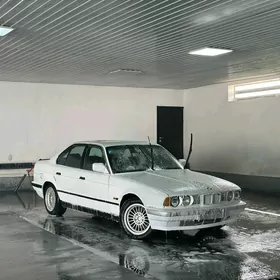 BMW 525 1989