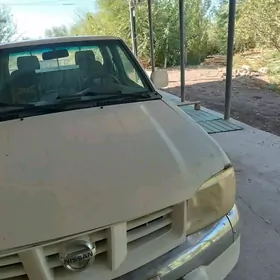 Nissan Navara 2010