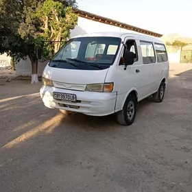 Toyota Hiace 1995
