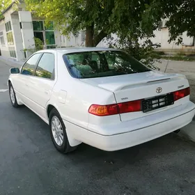 Toyota Camry 1999