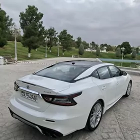 Nissan Maxima 2021