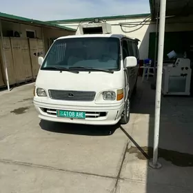 Toyota Hiace 2001