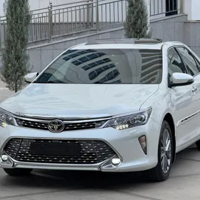 Toyota Camry 2017