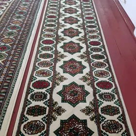 satlık uzyn haly