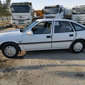 Opel Vectra 1989