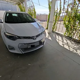 Toyota Corolla 2015