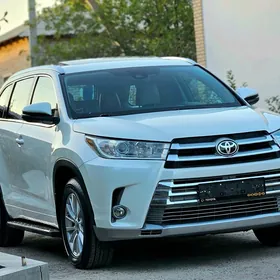 Toyota Highlander 2018