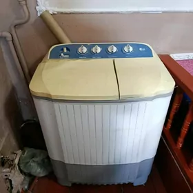 LG
