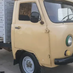 UAZ 452 1992