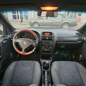 Opel Astra 2002