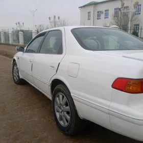 Toyota Camry 2000