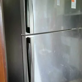 Samsung Holodilnik 553L