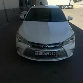 Toyota Camry 2016