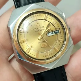 Sagat Часы Швейцария OMAX