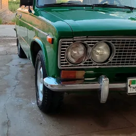 Lada 2103 1982