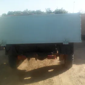 Gaz 52 1983