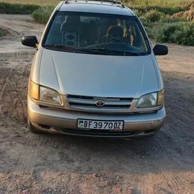 Toyota Sienna 2000