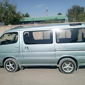 Toyota Hiace 1990
