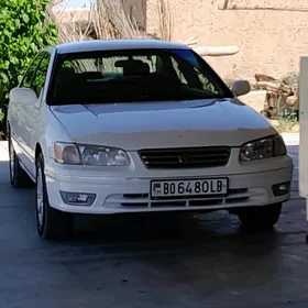 Toyota Camry 2001