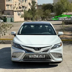 Toyota Camry 2024