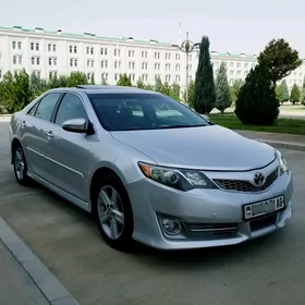Toyota Camry 2013