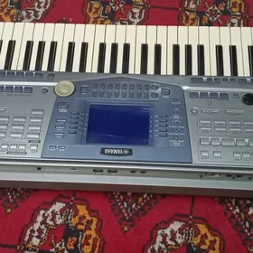 YAMAHA PSR 1100