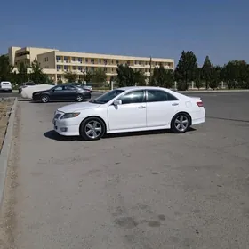 Toyota Camry 2010