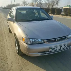 Toyota Corolla 2000
