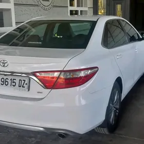 Toyota Camry 2017
