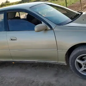 Toyota Carina 1992
