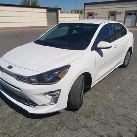 Kia Rio 2021