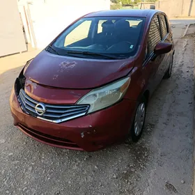 Nissan Versa 2016
