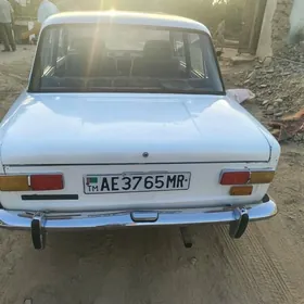 Lada 2104 1982