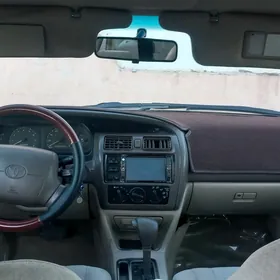Toyota Avalon 1999
