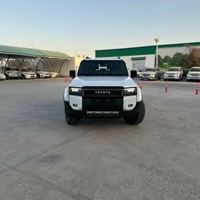 Toyota Land Cruiser Prado 2024