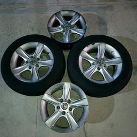 Toyota camry 15lik teker