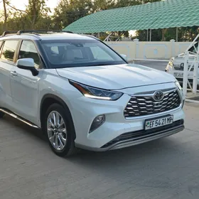 Toyota Highlander 2023