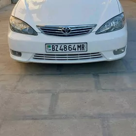 Toyota Camry 2004