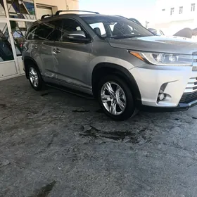 Toyota Highlander 2018