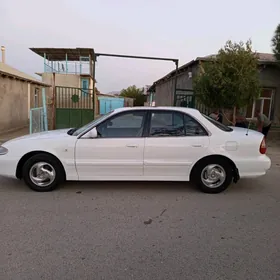 Hyundai Sonata 1996