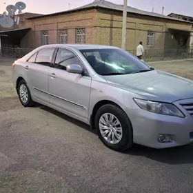 Toyota Camry 2010