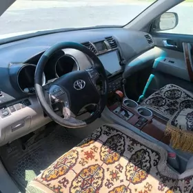 Toyota Highlander 2010